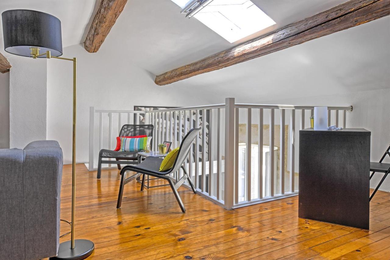 Appartement Romanite Nîmes Eksteriør bilde